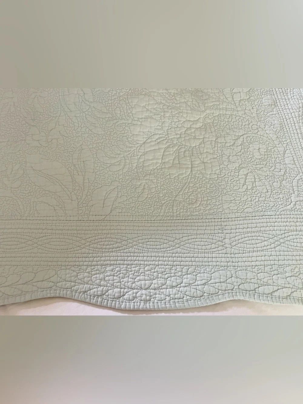 Vintage Matelasse Bedspread Cover Soft Green Floral Cotton Shabby Chic 82x84